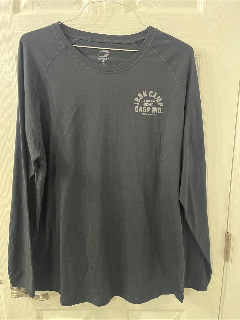 Men’s Gasp Long Sleeve Tshirt size XL